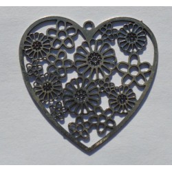 Grille métallique coeur à fleurs 32 x 32 argentée