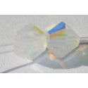 Toupie Swaro 4mm White opal AB